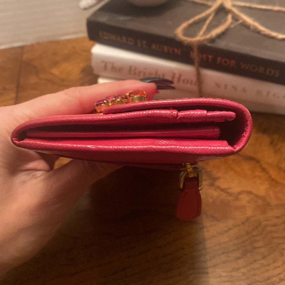 💯 AUTH. Prada pink jeweled saffiano leather wallet - Picture 10 of 14